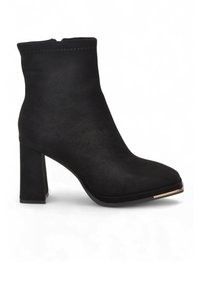 Related product image Guja Boots