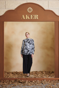 صورة المنتج ذات الصلة Aker بلوزات