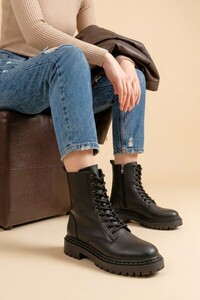 Related product image Zerenyus Boots