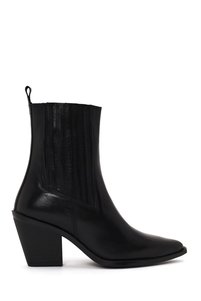 Related product image Derimod Boots