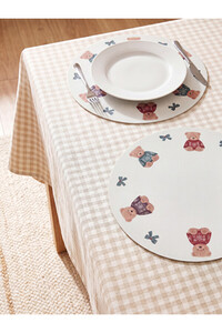 Related product image LC Waikiki Runners & Placemats
