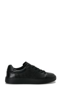 Related product image Dockers Flats