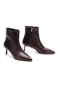 Related product image PASSAGE SHOES Boots