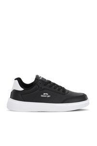 Related product image Slazenger Sneakers