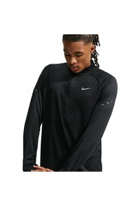 Σχετική φωτογραφία προϊόντος Nike Φούτερ