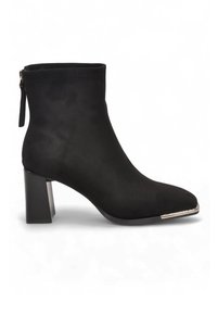 Related product image KRISTE BELL Boots