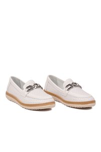 Related product image Voyager Flats
