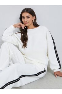 صورة المنتج ذات الصلة Styli سويتشيرتات