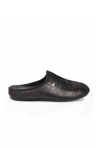 Related product image Muya Home Slippers