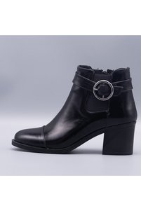 Related product image Gusse Boots