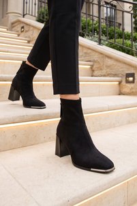 Related product image KRISTE BELL Boots