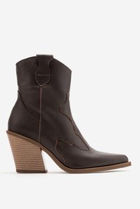 Related product image Dericlub Boots