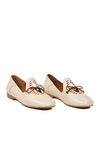 Related product image Voyager Flats