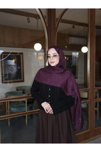Related product image JAWEL Shawls