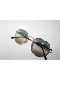 Related product image Ray-Ban Sunglasses
