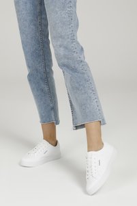 Related product image Kinetix Sneakers
