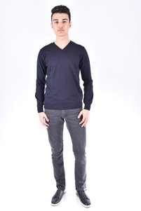 Related product image Twister Jeans Sweaters
