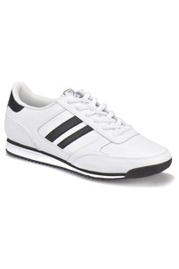 Related product image Kinetix Sneakers