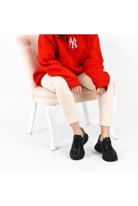 İlgili ürün resmi NOOSY Sneaker
