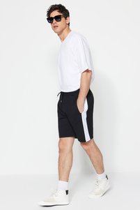 Related product image Trendyol Collection Shorts