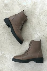 Related product image TUNAELLİ Boots