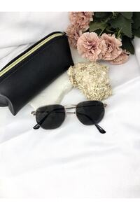 Related product image Di Caprio Sunglasses