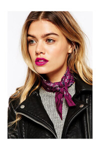 Related product image New Obsessions Bandanas