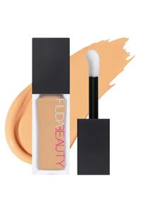 صورة المنتج ذات الصلة Huda Beauty مجموعة كونسيلر وتصحيح