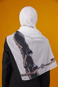 Related product image Differenza Shawls