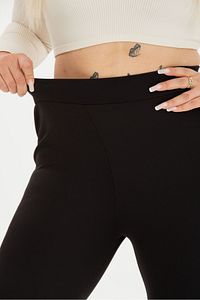 Curve Büyük Beden Fitilli İspanyol Paça Şardonlu Polarlı Yüksek Bel Toparlayıcı Siyah Tayt ürün fotoğrafı