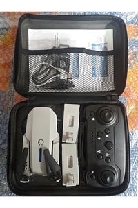 E88 DRONE 4K HD ÇİFT KAMERALI DRONE APP KONTROL WİFİ Lİ KATLANABİLİR QUATCOPTER X3 BATARYA ürün fotoğrafı