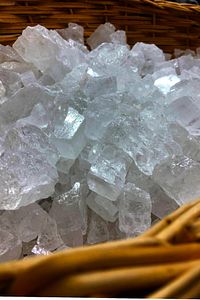 3 Adet 1 Kg Taş Değirmende Öğütülmüş Kristal Kaya Tuzu ürün fotoğrafı