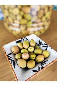 Yeşil Kırma Zeytin 5 Lt Pet Xs Orta Kalibre Net 3.3 Kg (321 -350 Xs Kalibre Orta Büyüklük ) ürün fotoğrafı