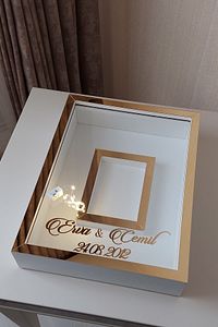 30x40 Cm Gold-beyaz Ledli Fotoğraf Bölümlü Tasarım Gül Kutusu Anı Çerçevesi! Ayna Çerçeve! ürün fotoğrafı