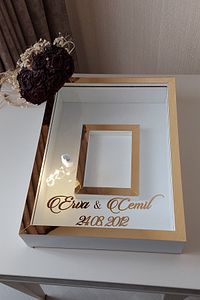30x40 Cm Gold-beyaz Ledli Fotoğraf Bölümlü Tasarım Gül Kutusu Anı Çerçevesi! Ayna Çerçeve! ürün fotoğrafı