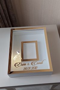 30x40 Cm Gold-beyaz Ledli Fotoğraf Bölümlü Tasarım Gül Kutusu Anı Çerçevesi! Ayna Çerçeve! ürün fotoğrafı