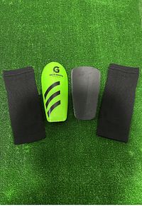 Profesyonel Tekmelik Kaval Koruyucu Konç Çoraplı Futbol Tekmeliği Futbolcu Kavallık Çoraplı Tekmelik ürün fotoğrafı