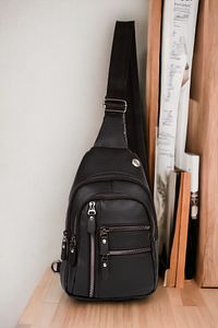 Unisex Vegan Deri, Su Geçirmez, Çapraz Omuz Çantası, Body Bag, Free Bag Siyah Renk, Günlük, Spor ürün fotoğrafı