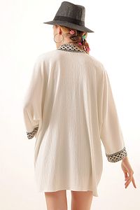 5866 Nakışlı Örme Kimono - Beyaz ürün fotoğrafı