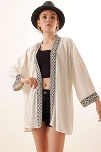 5866 Nakışlı Örme Kimono - Beyaz ürün fotoğrafı