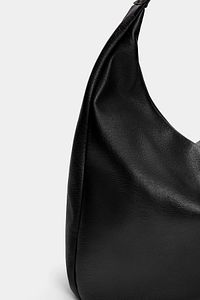 Urban tote çanta ürün fotoğrafı