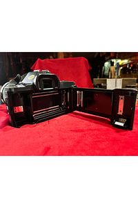 TAYFUNTUFAN ANTİKA CANON T70 FİLMLİ FOTOĞRAF MAKİNESİ ÇALIŞIR DURUMDA ürün fotoğrafı