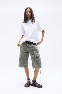 Basic kısa kollu oversize t-shirt ürün fotoğrafı