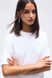 Basic kısa kollu oversize t-shirt ürün fotoğrafı