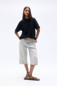 Basic kısa kollu oversize t-shirt ürün fotoğrafı
