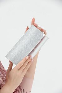 Efnan Store Gümüş Abiye Portföy Çanta ürün fotoğrafı