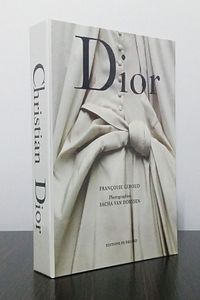 2'li Dekoratif Kitap Kutu Görünümlü Dior Gelinlik & Versace Siyah Yaldız Temalı ürün fotoğrafı