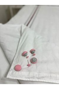 4 Adet Pembe Yorgan Kılıfı Ve Çarşaf Tutucu Sabitleyici Yastık Nevresim Sabitleyici Düzenleyici ürün fotoğrafı