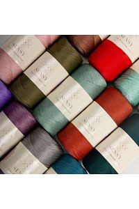 2 Mm - 200 gr Polyester Makrome Ipi Siyah 230 M Polyester Makrome Ip Supla Ip Ve Çanta Ipliği ürün fotoğrafı