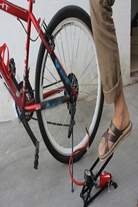 Tek Pistonlu Top Pompası Basınç Göstergeli Lastik Şişirme Ayak Pompası Bisiklet Ve Scooter Pompası ürün fotoğrafı